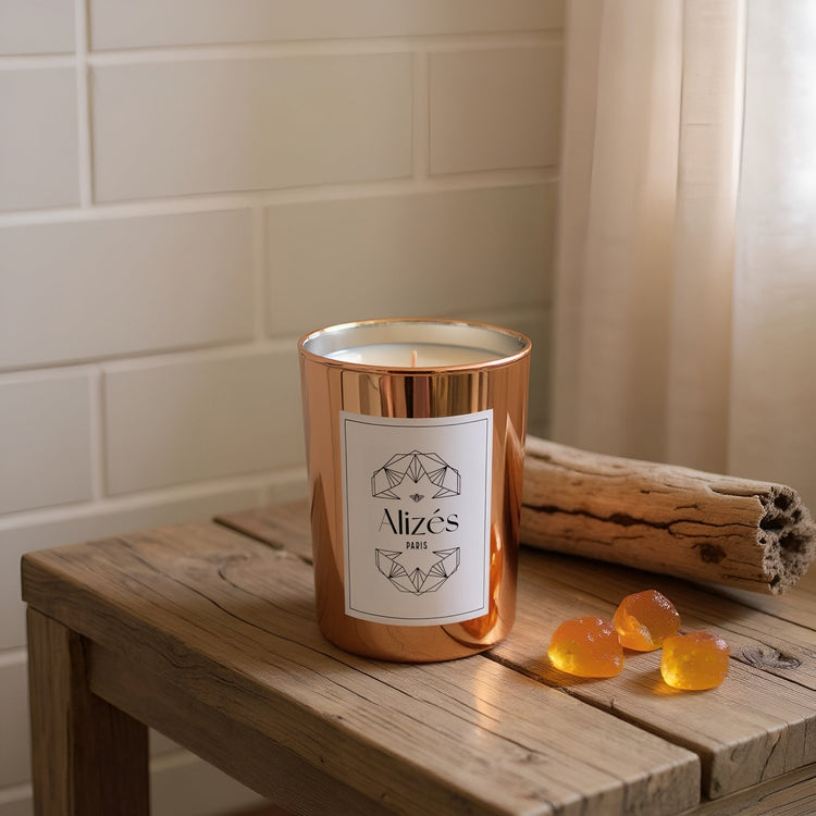 Bougie parfumée naturelle – Cire d’abeille 180g – Ambre & Rose - Deco-arts.fr