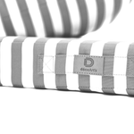 Ensemble de coussins de salon jardin 50x50 cm Deco-arts.fr, rayures gris clair, pour fauteuils et canapés, assise et dossier.