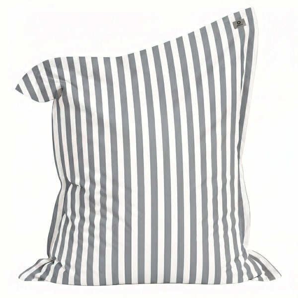Pouf gris clair 180x140 cm en situation extérieure