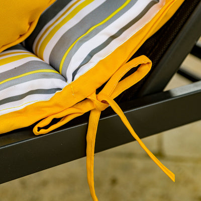 Matelas transat 195x60 cm rayures solaires avec traversin, anti-UV et déperlant pour bains de soleil.
