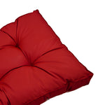 Coussins capitonnés rouges 60x60 cm, épais 15 cm, pour fauteuils et canapés, offrant confort et style.