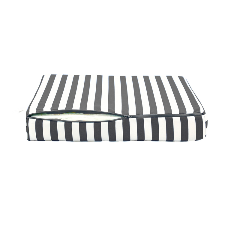 Coussins pour salon de jardin déhoussable 50x50cm - Rayure Gris foncé - Deco-arts.fr