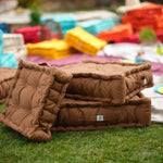 Lot de 2 coussins de sol décoratifs 50x50 cm rouille, épais 15 cm avec poignées, par Deco Arts.