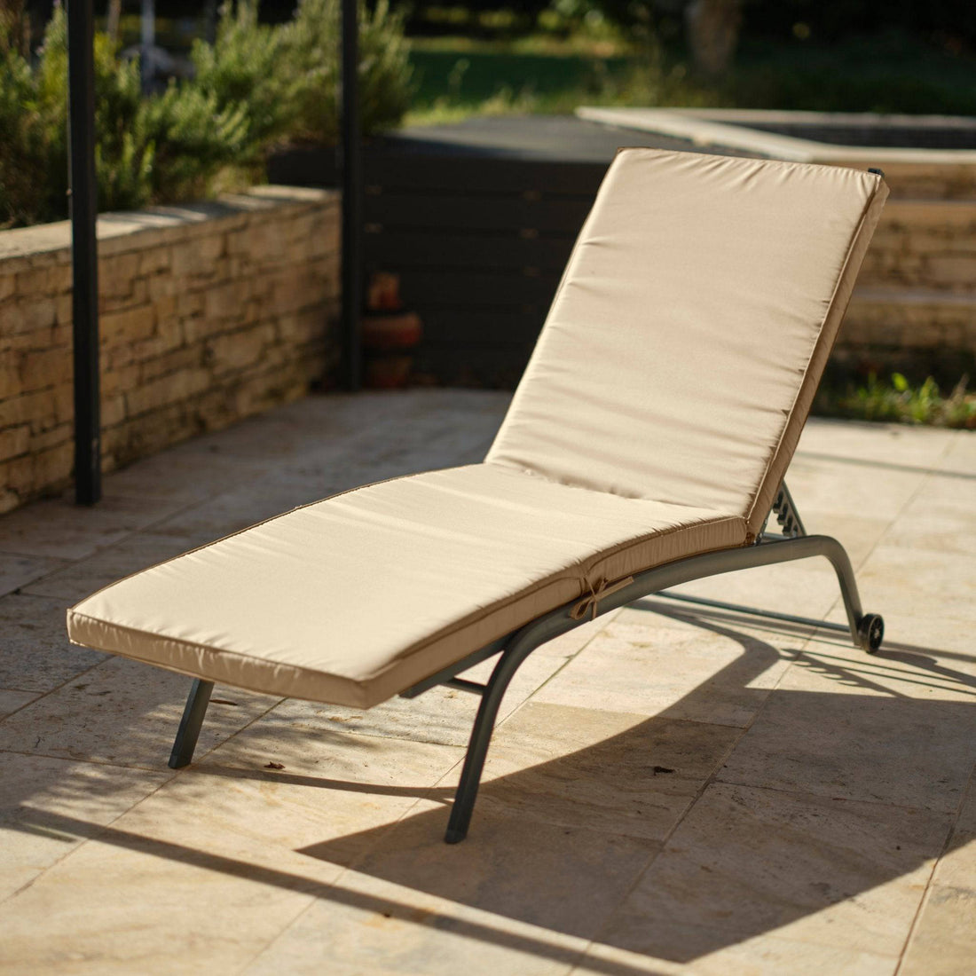Featured image for Astuces pour Choisir le Coussin Bain de Soleil Beige 185x60cm