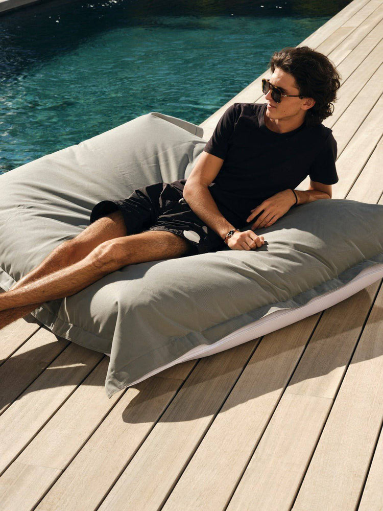 Beanbag Deco Arts Gigante Bean Bag: il compagno di relax acquatico definitivo