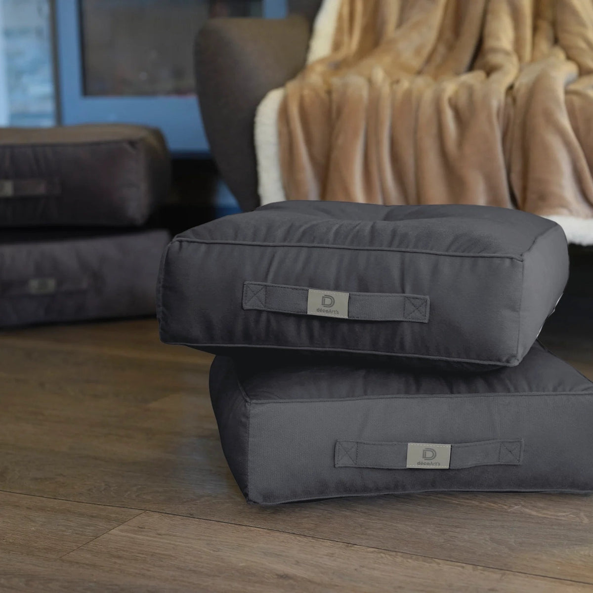 Set di 2 Pouf in Velluto XL 54x54 Grigio Scuro – Spesso 18cm (Gran Comfort)