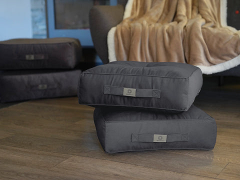 Set di 2 cuscini da pavimento in velluto 54 x 54 x 18 cm set di 2 - grigio scuro