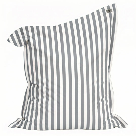 Pouf gris clair 180x140 cm en situation extérieure