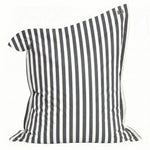 Pouf gris foncé 180x140 cm en situation extérieure