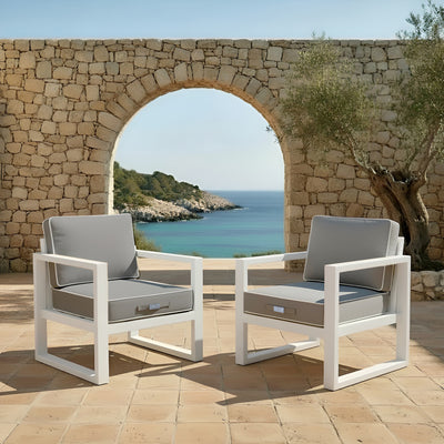 Coussins pour fauteuils et canapés Deco-arts.fr, ensemble gris clair 60x60 cm, épais 12 cm avec finition passepoil.