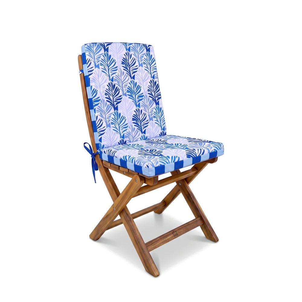 Cuscino per sedia schienale alto, Motivo Fogliame Blu, su una sedia pieghevole in legno