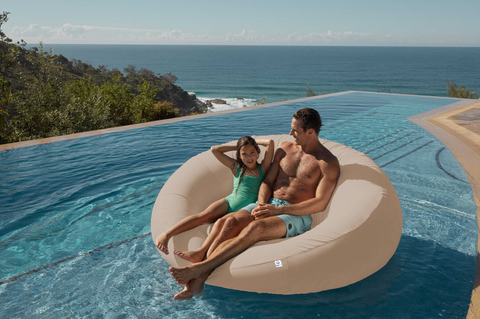 Poltrona sacco galleggiante XXL per piscina 140x120x60 cm Beige