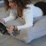 Pouf Intérieur XL - Housse Sherpa (Effet Mouton) Garnissage en flocon de mousse 150x100cm - Gris galet - Deco-arts.fr