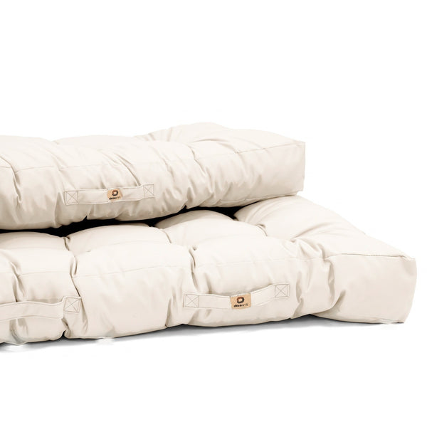 Cuscini pallet trapuntati Bianco Sporco con maniglie ed etichetta décoArt's